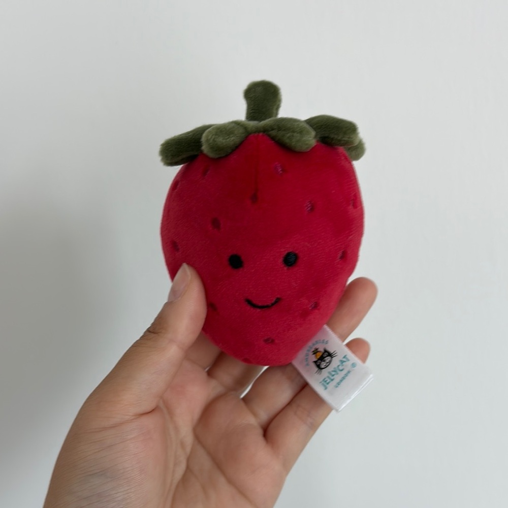 JELLYCAT Retired Fabulous Fruit Strawberry
